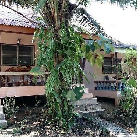 Subtawee Resort Surat Thani Eksteriør bilde