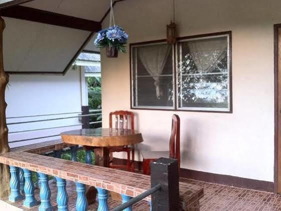 Subtawee Resort Surat Thani Eksteriør bilde